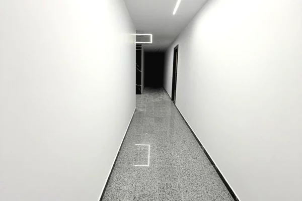 Apartment for sale in Tirana 2+1, Emty