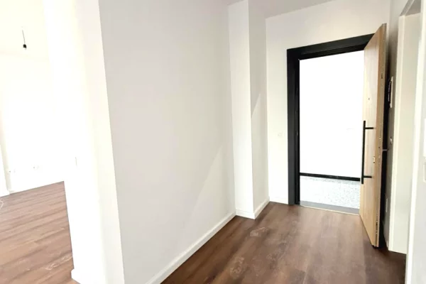 Apartment for sale in Tirana 2+1, Emty