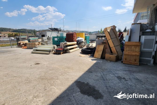 Ambient biznesi me qera 4+1 ne Tirane - 2,000 Euro