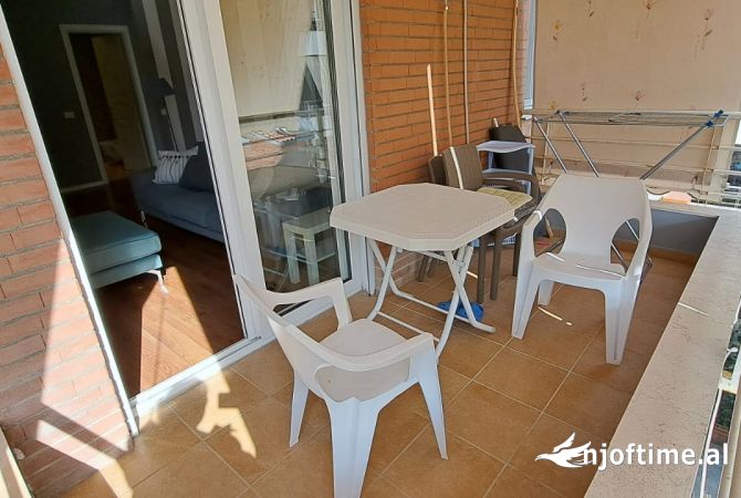 Shtepi me qera Apartament ne Tirane, 1+1, Mobilimi E mobiluar, Pagesa 600  Euro.
