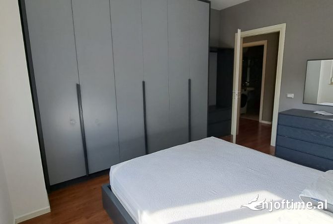 Shtepi me qera Apartament ne Tirane, 1+1, Mobilimi E mobiluar, Pagesa 600  Euro.