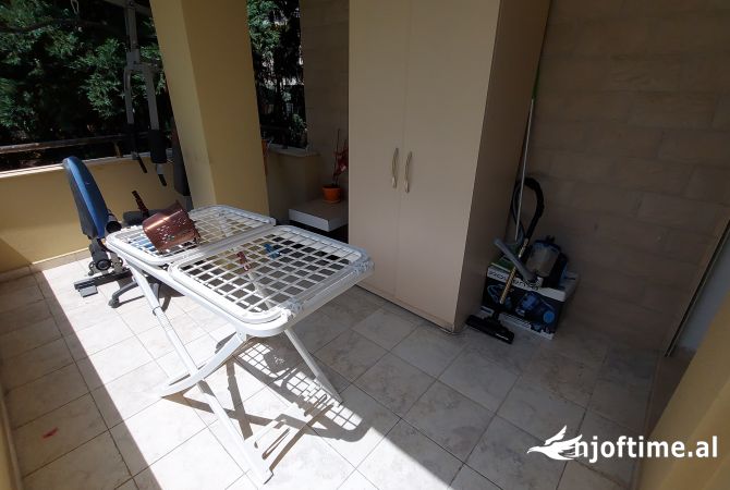 Shtepi me qera Apartament ne Tirane, 1+1, Mobilimi E mobiluar, Pagesa 550  Euro.