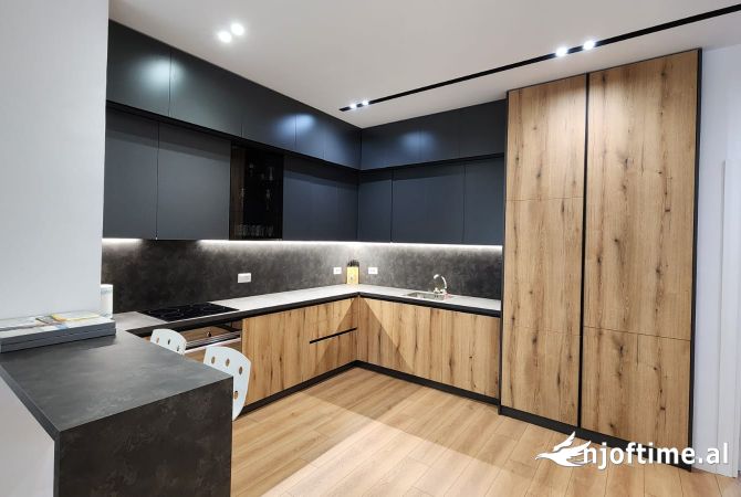 Shtepi me qera Apartament ne Tirane, 1+1, Mobilimi E mobiluar, Pagesa 750  Euro.