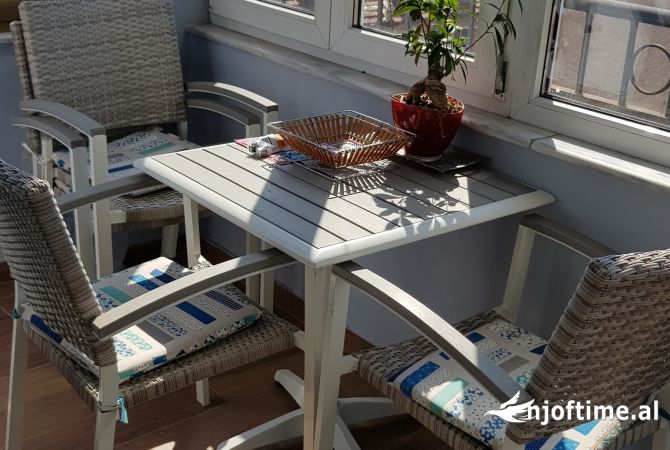 Shtepi ne shitje Apartament ne Tirane, 2+1, Mobilimi E mobiluar, Pagesa 225,000  Euro.