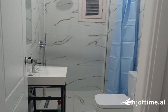 Shtepi me qera 1+1 ne Tirane - 400 Euro