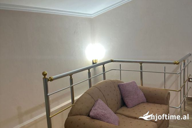 Shtepi me qera Apartament ne Tirane, 1+1, Mobilimi E mobiluar, Pagesa 30,000  Leke.