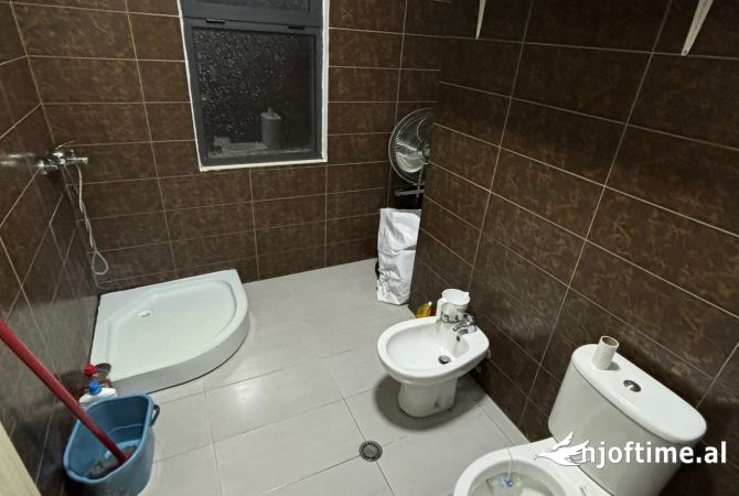 Shtepi ne shitje 2+1 ne Tirane - 130,000 Euro