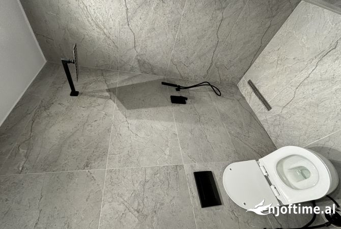 Shtepi ne shitje Apartament ne Tirane, 1+1, Mobilimi E mobiluar, Pagesa 230,000  Euro.