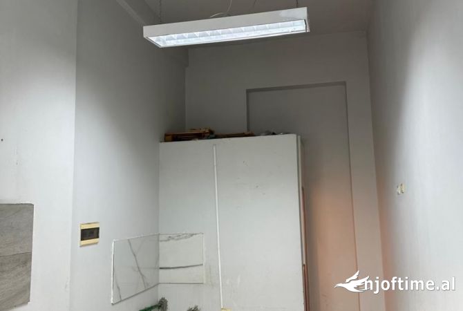 Ambient biznesi me qera 1+1 ne Tirane - 230 Euro