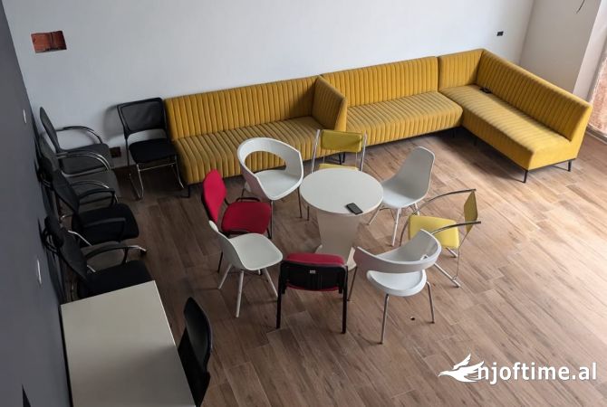 Dyqan me qira ne Astir