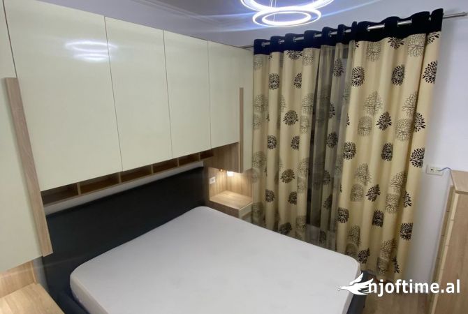 Shtepi me qera 1+1 ne Tirane - 380 Euro