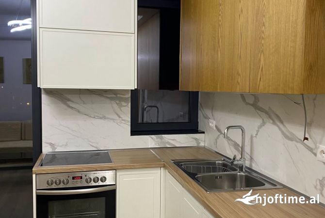 Shtepi me qera 1+1 ne Tirane - 380 Euro