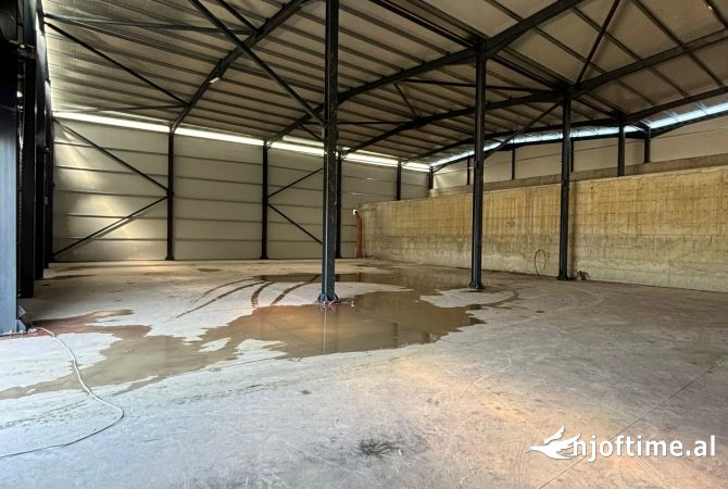 Ambient biznesi me qera 4+1 ne Tirane - 5,500 Euro