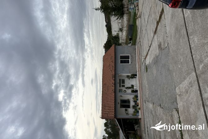 Ambient biznesi me qera 6+1 ne Tirane - 800 Euro