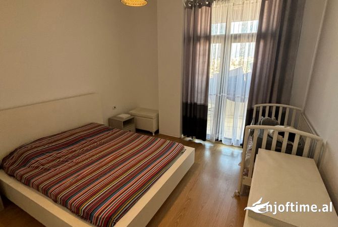 Shtepi me qera 1+1 ne Tirane - 400 Euro