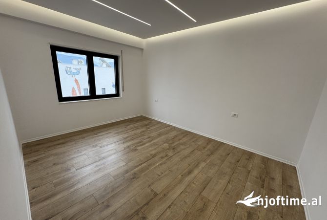 Shtepi ne shitje 1+1 ne Tirane - 130,000 Euro