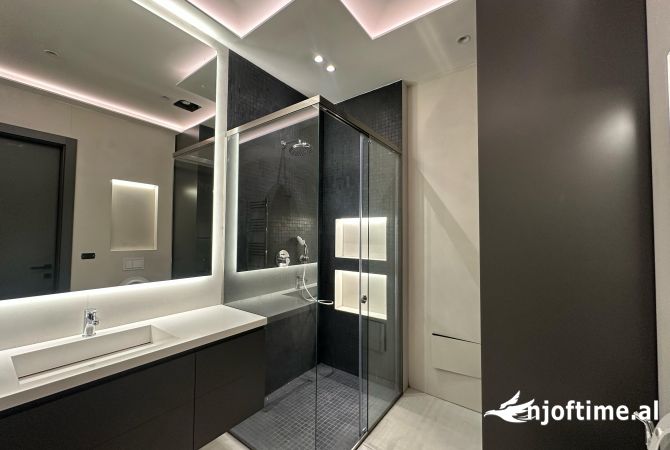 Appartamento in affitto a Tirana 1+1, Arredato