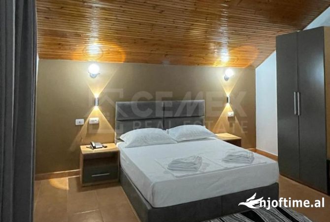 Ambient biznesi me qera 5+1 ne Tirane - 5,000 Euro