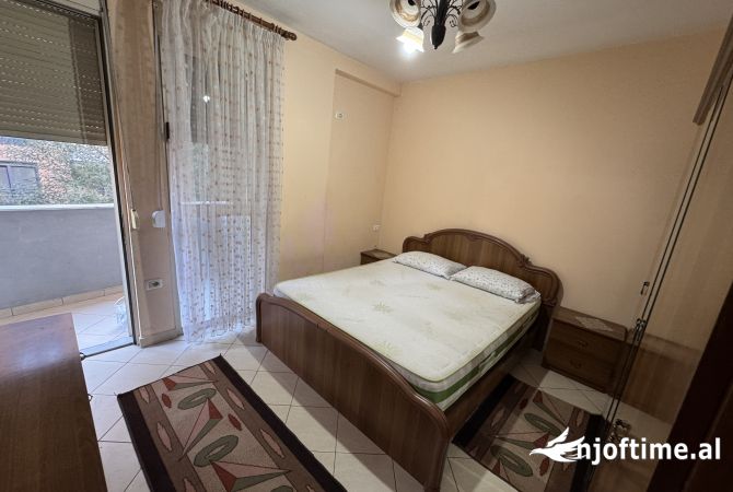 Shtepi me qera 1+1 ne Tirane - 50,000 Leke