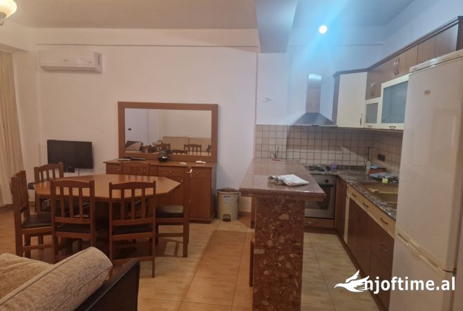 Shtepi me qera 1+1 ne Tirane - 400 Euro