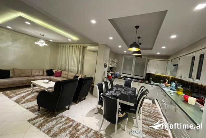 Shtepi me qera 2+1 ne Tirane - 600 Euro