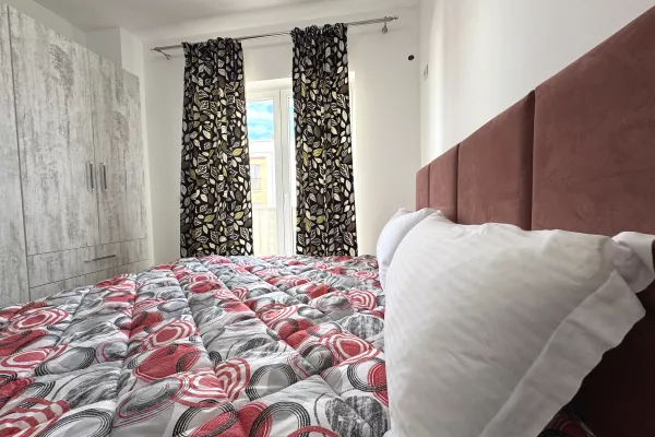 Shtepi ne shitje Apartament ne Tirane, 2+1, Mobilimi E mobiluar, Pagesa 189,000  Euro.