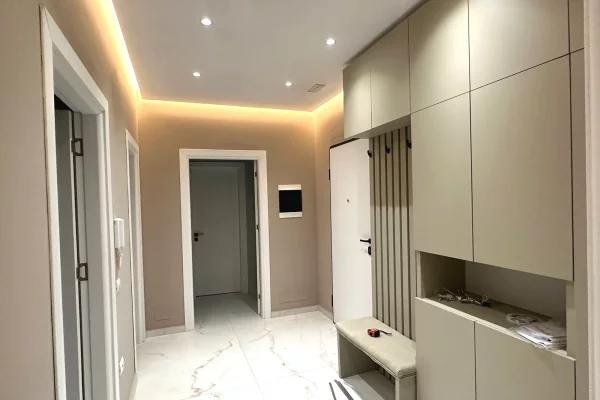 Shtepi ne shitje Apartament ne Tirane, 2+1, Mobilimi E mobiluar, Pagesa 139,900  Euro.