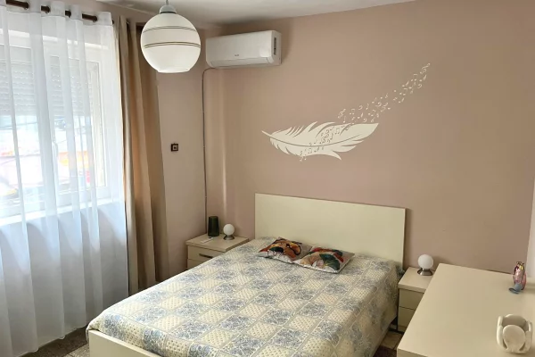 Shtepi me qera 2+1 ne Tirane - 600 Euro