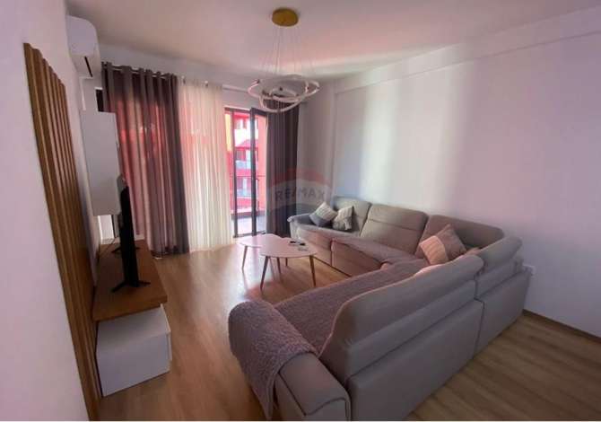 Shtepi me qera 2+1 ne Tirane - 600 Euro