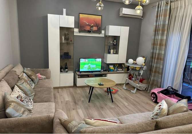 Shtepi me qera 2+1 ne Tirane - 600 Euro