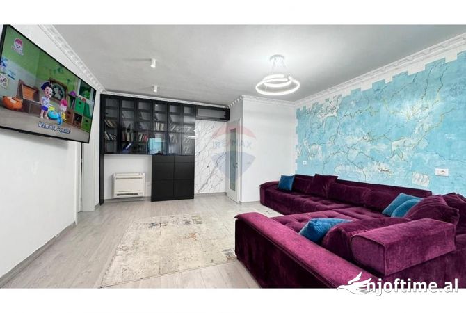 Shtepi me qera 2+1 ne Tirane - 700 Euro