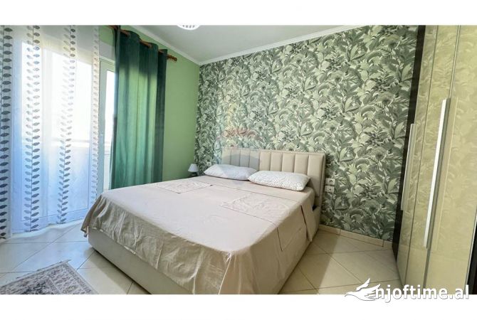 Shtepi me qera 2+1 ne Tirane - 800 Euro