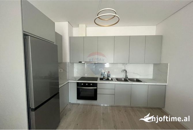 Shtepi me qera 2+1 ne Tirane - 650 Euro