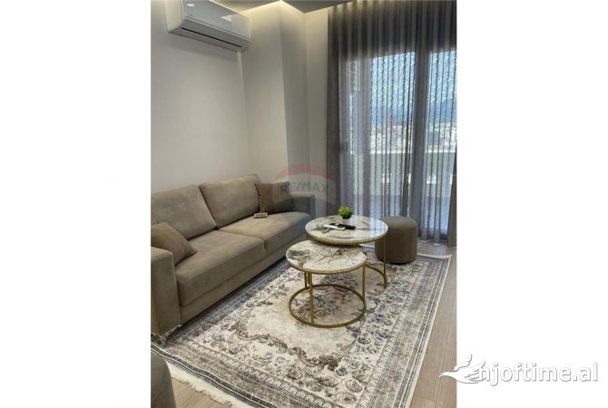 Shtepi me qera Apartament ne Tirane, 1+1, Mobilimi E mobiluar, Pagesa 650  Euro.