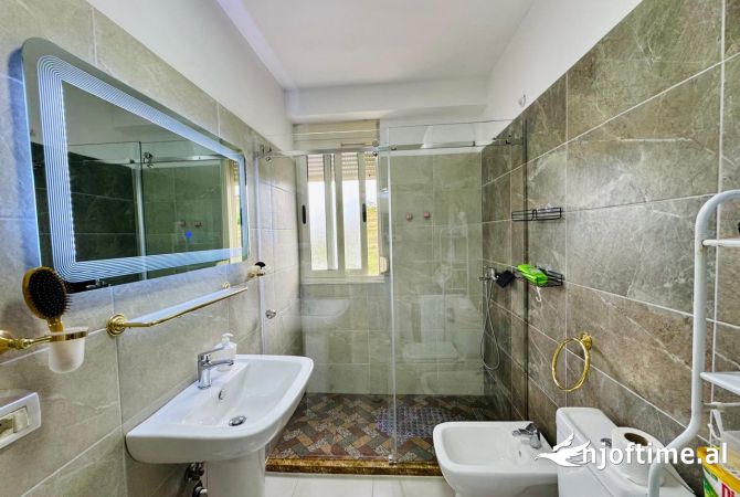 Shtepi me qera Apartament ne Tirane, 1+1, Mobilimi E mobiluar, Pagesa 400  Euro.