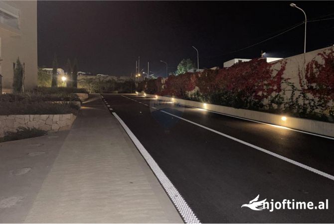 Shtepi me qera Apartament ne Tirane, 2+1, Mobilimi E mobiluar, Pagesa 1,300  Euro.