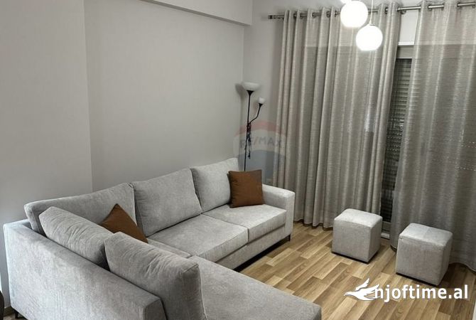 Shtepi me qera 2+1 ne Tirane - 750 Euro