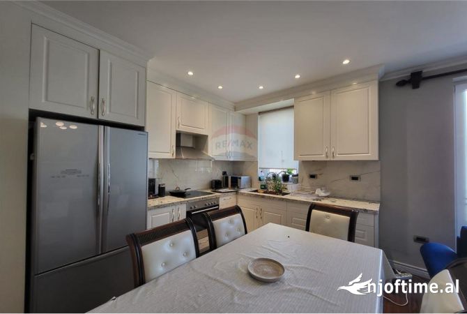 Shtepi me qera 2+1 ne Tirane - 750 Euro