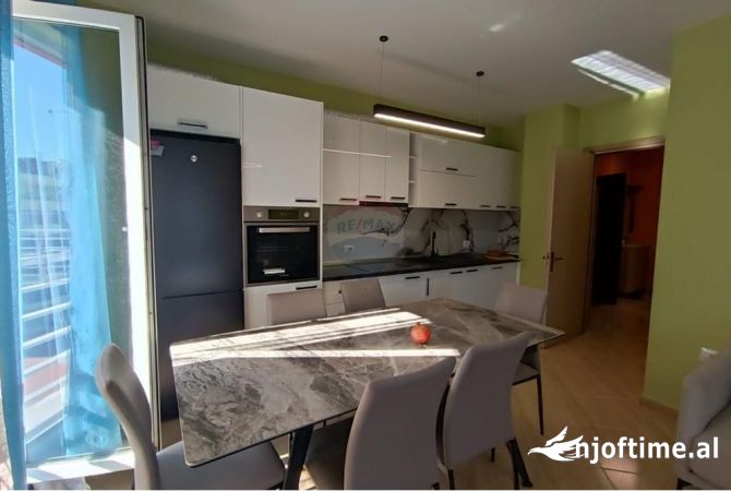 Shtepi me qera 2+1 ne Tirane - 750 Euro