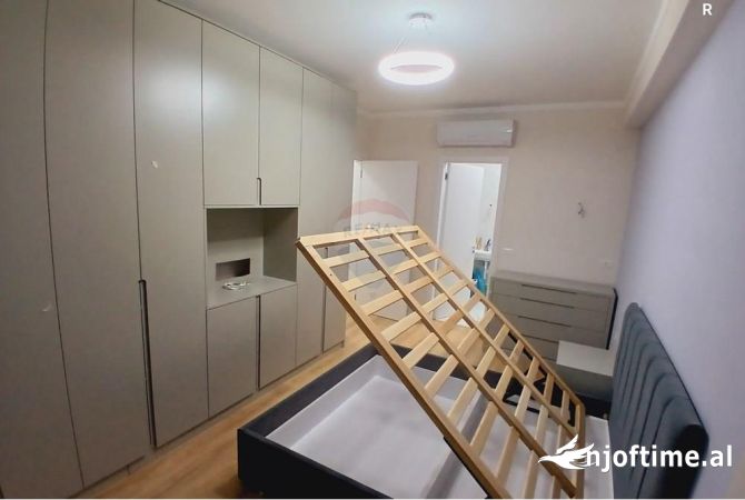 Shtepi me qera 2+1 ne Tirane - 650 Euro