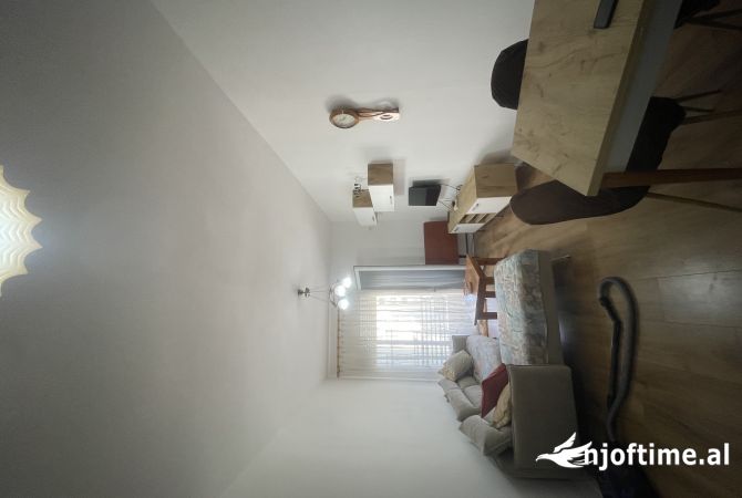 Shtepi me qera Apartament ne Tirane, 1+1, Mobilimi E mobiluar, Pagesa 600  Euro.