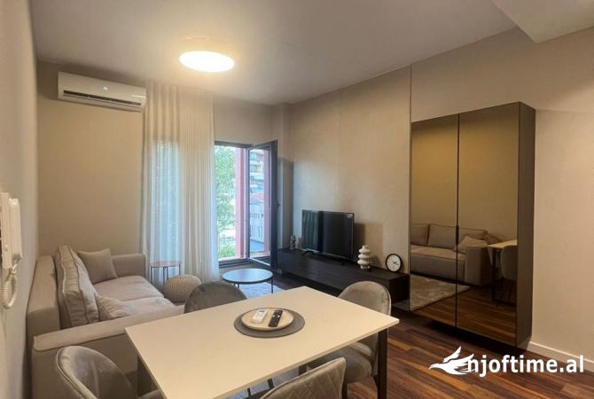 Shtepi me qera Apartament ne Tirane, 1+1, Mobilimi E mobiluar, Pagesa 800  Euro.