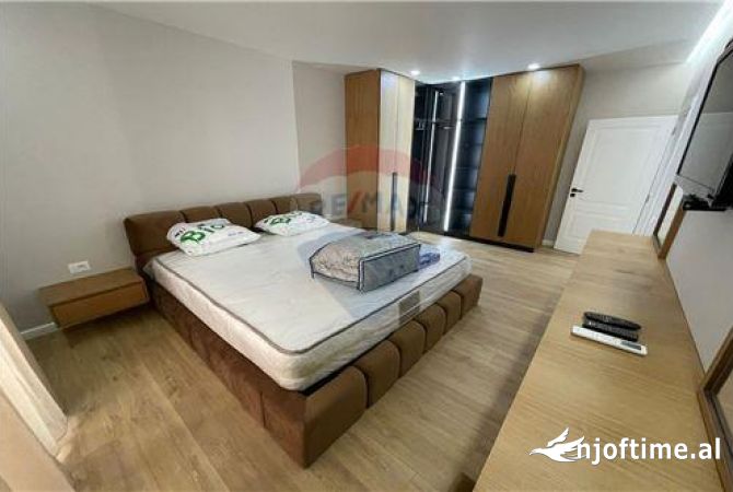 Shtepi me qera 2+1 ne Tirane - 1,000 Euro