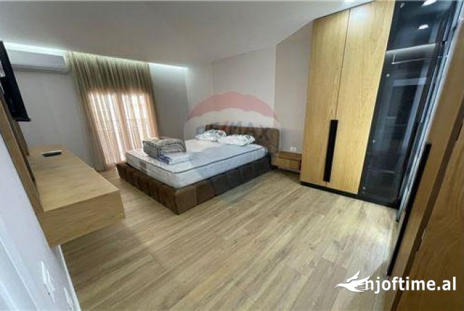Shtepi me qera Apartament ne Tirane, 2+1, Mobilimi E mobiluar, Pagesa 1,000  Euro.