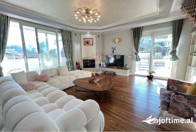 Shtepi me qera 2+1 ne Tirane - 1,200 Euro