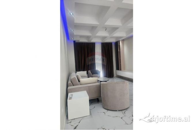 Shtepi me qera 2+1 ne Tirane - 650 Euro