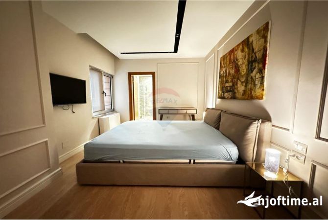 Shtepi me qera 2+1 ne Tirane - 1,400 Euro