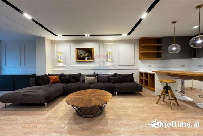 Shtepi me qera Apartament ne Tirane, 2+1, Mobilimi E mobiluar, Pagesa 1,400  Euro.