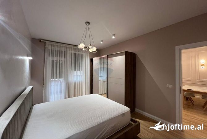 Shtepi me qera 1+1 ne Tirane - 700 Euro