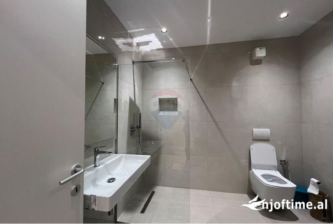 Shtepi me qera Apartament ne Tirane, 1+1, Mobilimi E mobiluar, Pagesa 700  Euro.